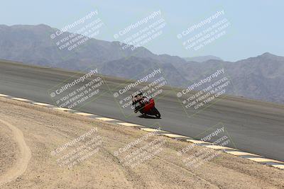 media/Apr-10-2022-SoCal Trackdays (Sun) [[f104b12566]]/Bowl (11am)/